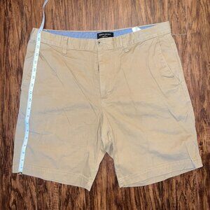 Banana Republic Men's Shorts - Waist 35 - Khaki
